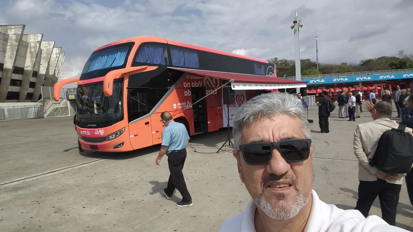 Conheça o novo ônibus da CBM